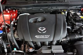 2016款马自达昂克赛拉两厢2.0L自动运动型