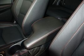 2016款马自达昂克赛拉两厢2.0L自动运动型