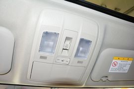 2016款马自达昂克赛拉两厢2.0L自动运动型