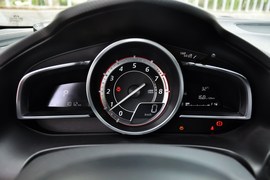 2016款马自达昂克赛拉两厢2.0L自动运动型