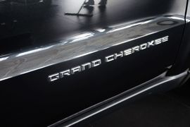 2015款Jeep大切诺基3.0L旗舰尊悦版