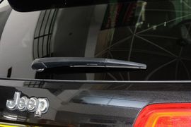 2015款Jeep大切诺基3.0L旗舰尊悦版