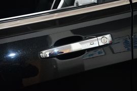 2015款Jeep大切诺基3.0L旗舰尊悦版