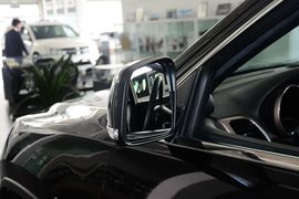 2015款Jeep大切诺基3.0L旗舰尊悦版