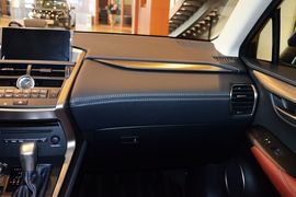 2016款雷克萨斯NX200t