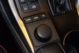 2016款雷克萨斯NX200t