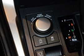 2016款雷克萨斯NX200t