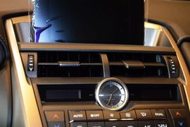 2016款雷克萨斯NX200t