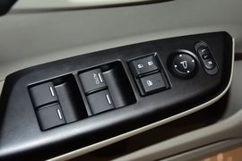 2016款本田思域1.8L自动舒适版