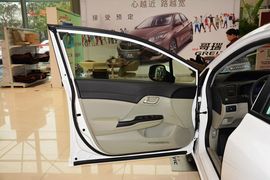 2016款本田思域1.8L自动舒适版