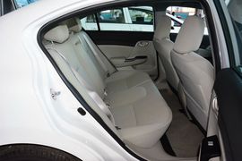 2016款本田思域1.8L自动舒适版