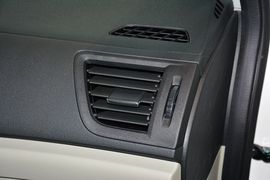 2016款本田思域1.8L自动舒适版