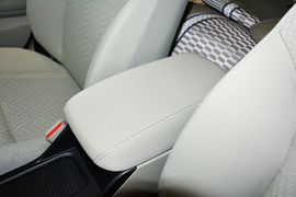 2016款本田思域1.8L自动舒适版