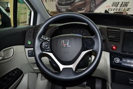 2016款本田思域1.8L自动舒适版