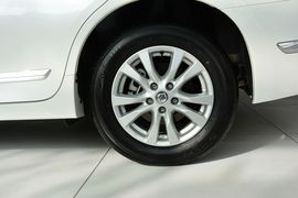 2013款日产天籁2.5L