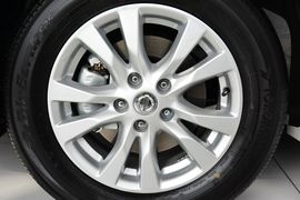 2013款日产天籁2.5L