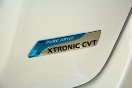 2013款日产天籁2.5L