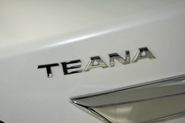 2013款日产天籁2.5L