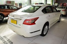 2013款日产天籁2.5L