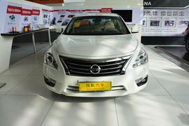 2013款日产天籁2.5L