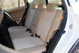 2015款丰田RAV4