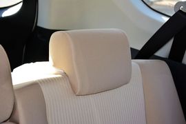 2015款丰田RAV4