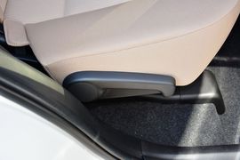 2015款丰田RAV4