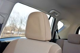 2015款丰田RAV4