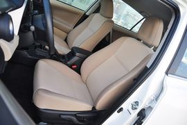 2015款丰田RAV4