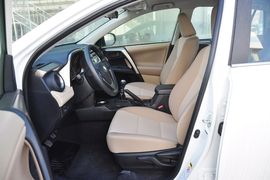 2015款丰田RAV4