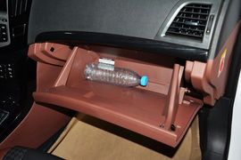 2015款比亚迪速锐1.5L手动舒适型