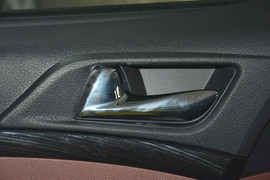 2015款比亚迪速锐1.5L手动舒适型