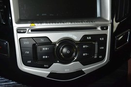 2015款比亚迪速锐1.5L手动舒适型