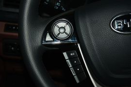 2015款比亚迪速锐1.5L手动舒适型