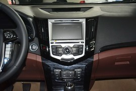 2015款比亚迪速锐1.5L手动舒适型