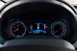 2015款比亚迪速锐1.5L手动舒适型