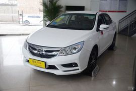 2015款比亚迪速锐1.5L手动舒适型