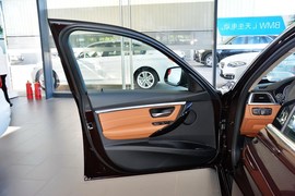 2016款宝马320Li豪华设计套装