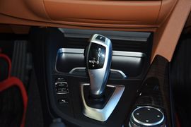 2016款宝马320Li豪华设计套装