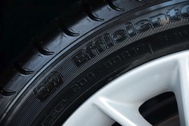 2015款宝马120i领先型