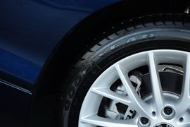 2015款宝马120i领先型