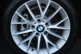 2015款宝马120i领先型