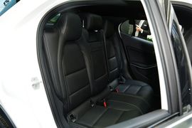 2015款奔驰GLA260