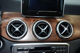 2015款奔驰GLA260
