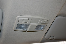2016款五十铃瑞迈2.8T两驱豪华款
