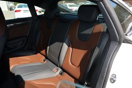 2016款奥迪S5掀背3.0T豪华型