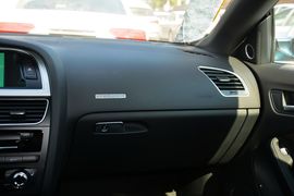 2016款奥迪S5掀背3.0T豪华型