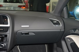 2016款奥迪A5双门45TFSI舒适型