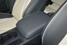 2016款奥迪A5双门45TFSI舒适型