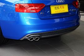 2016款奥迪A5双门45TFSI舒适型